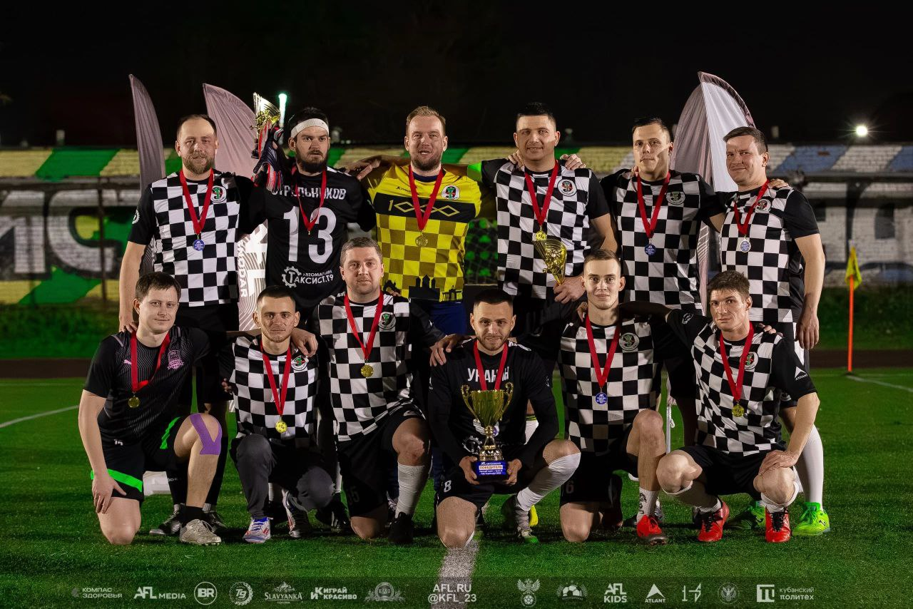 Футбольный клуб таксопарка № 9