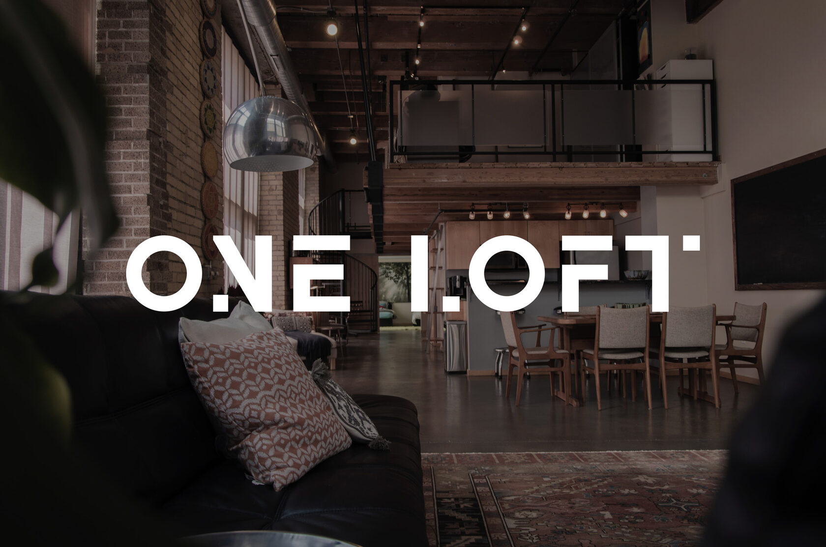 Логотип и рекламная кампания для авторского дома One Loft