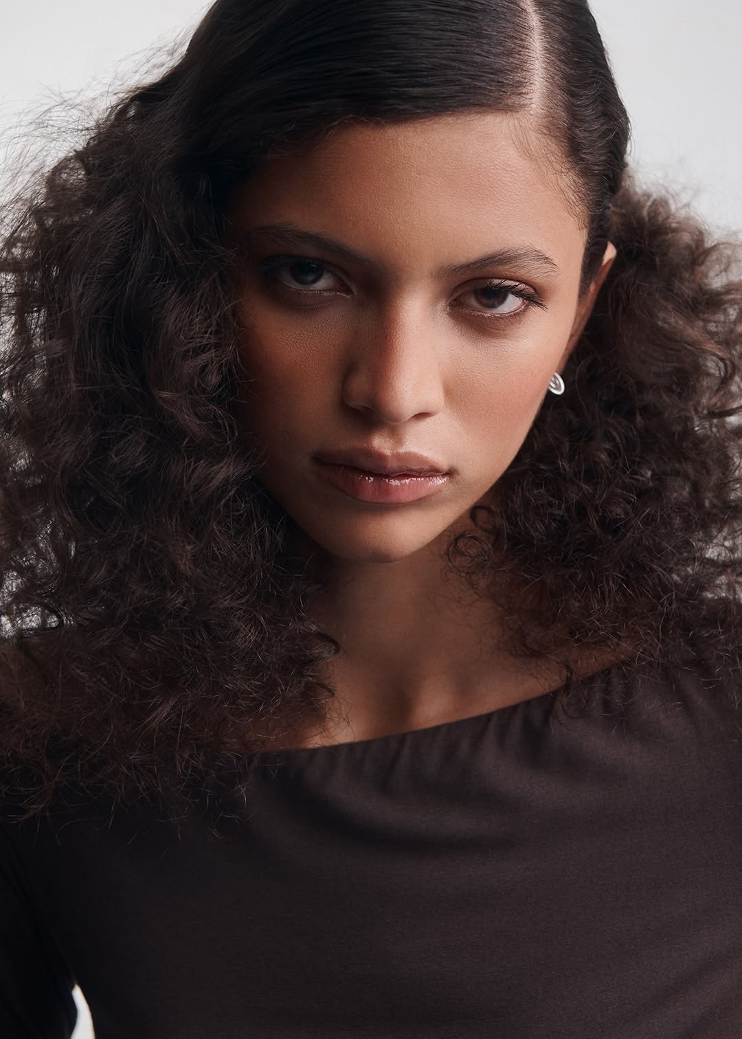 Amira — кадр 1