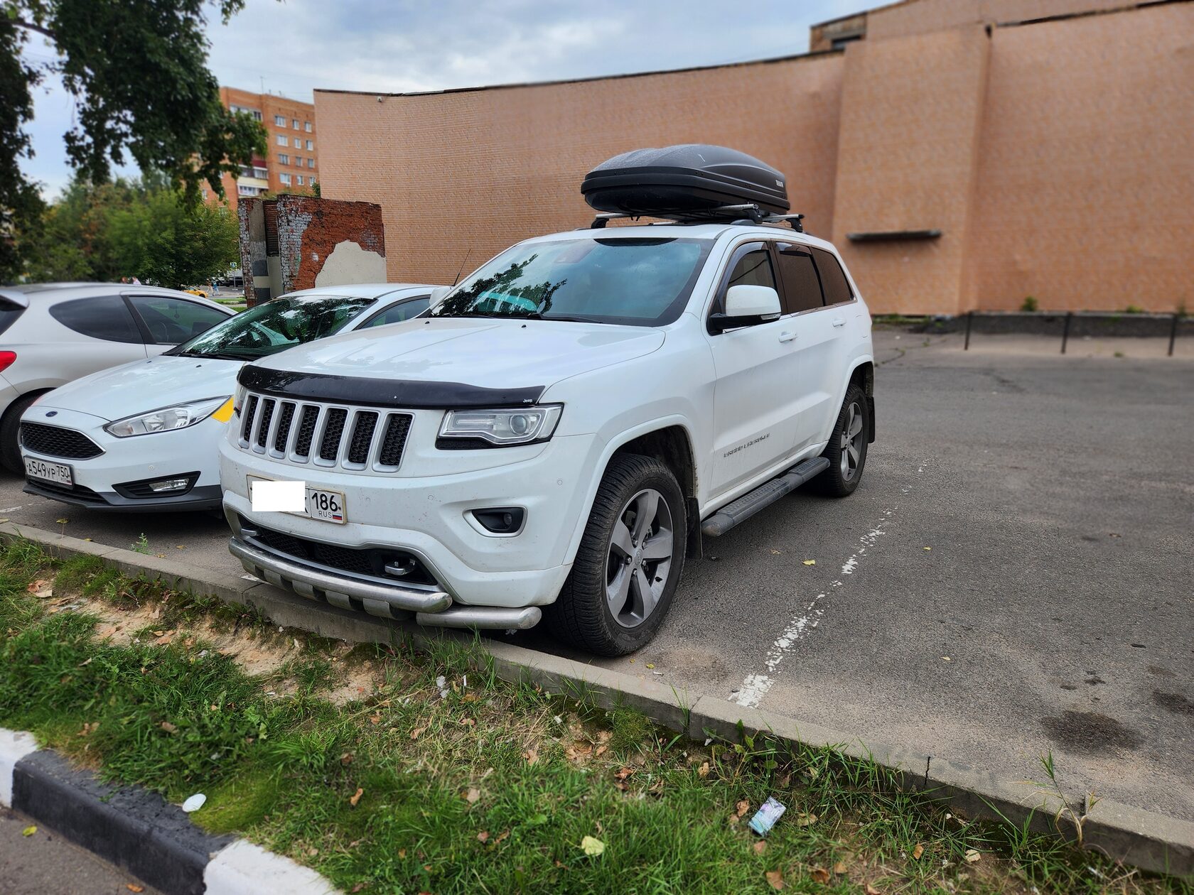 автозвук jeep grand cherokee wk2