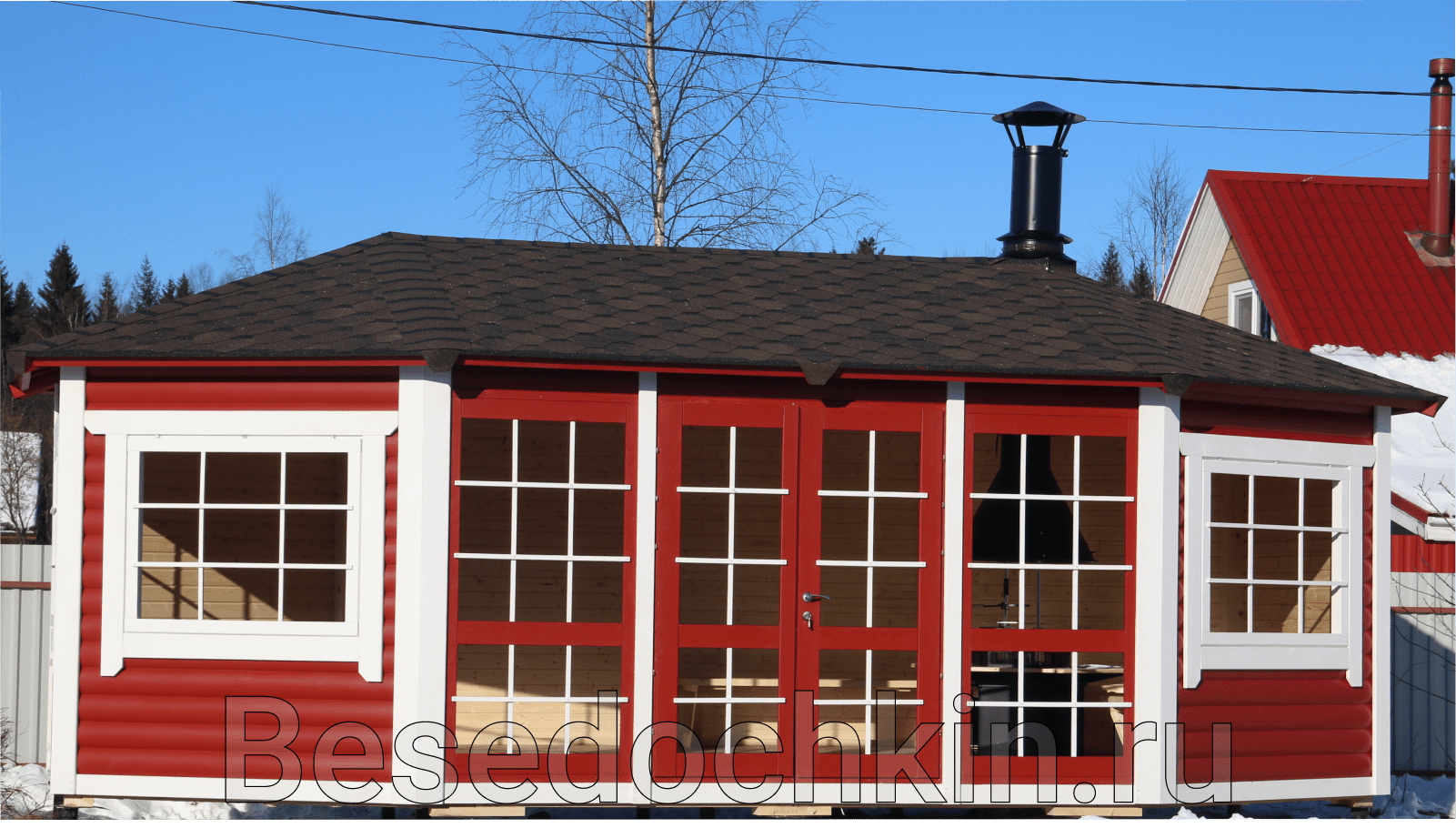 Большая летняя кухня 24 м² с панорамным остеклением СПБ под ключ