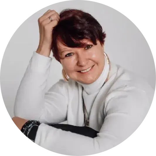 Елена Тихомирова