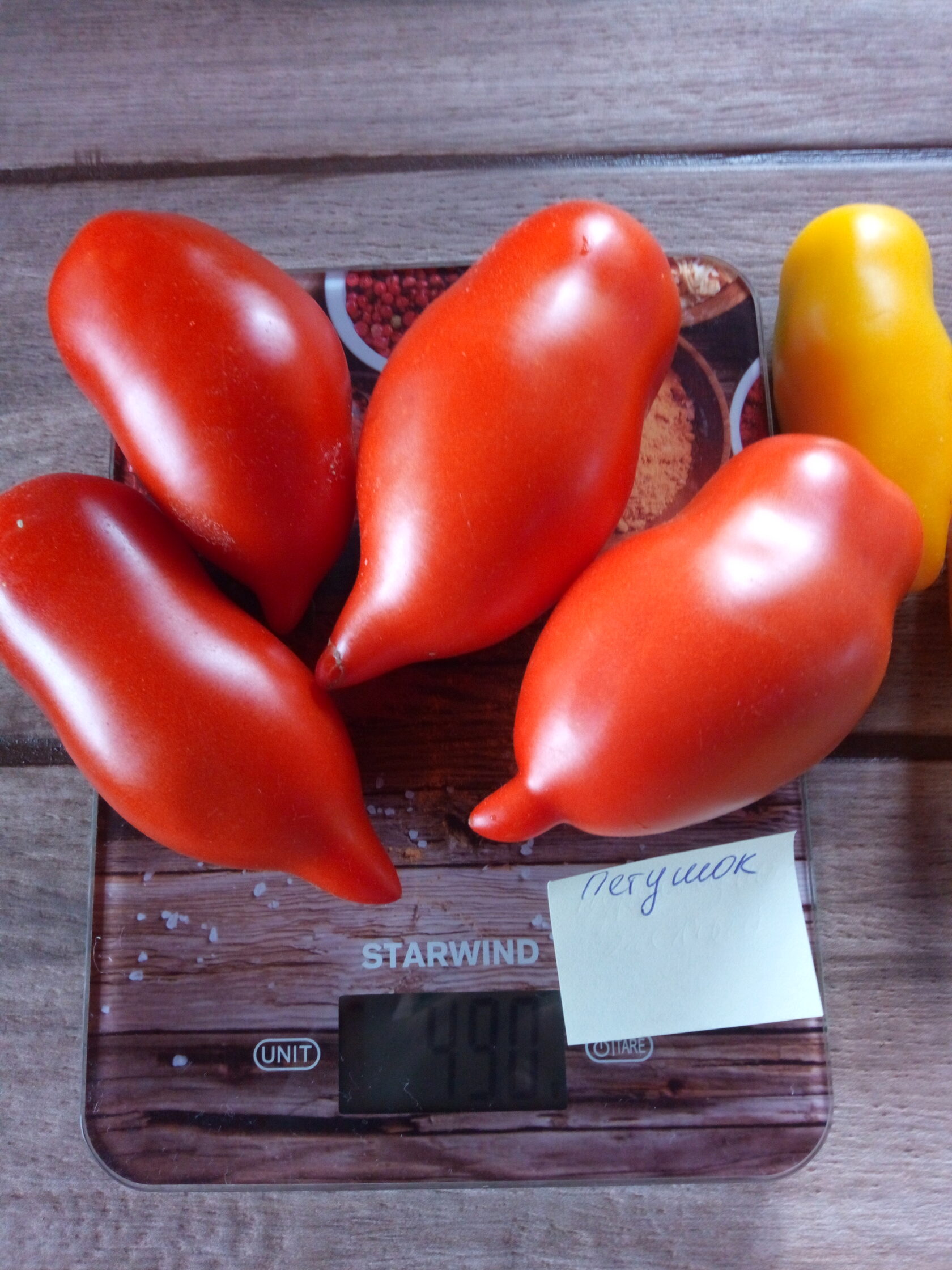 Томат Петушок