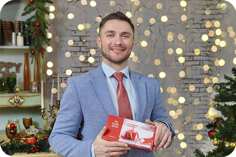 фото нанесения макияжа на лицо девушки 