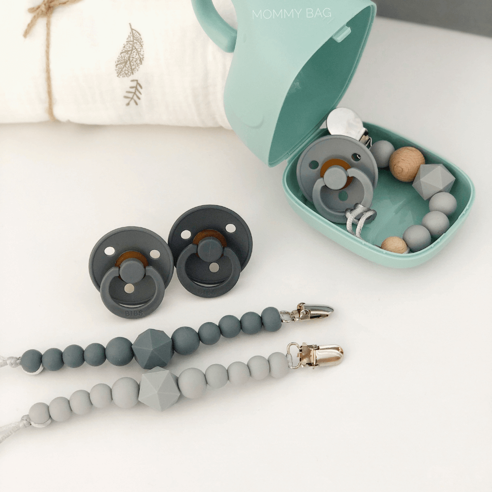 Держатели для пустышек Mommybag72.ru