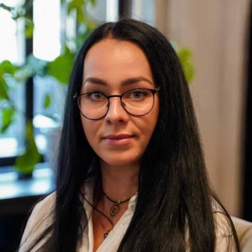 Полина Антонова