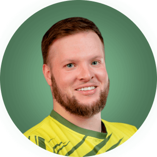 Тренер по плаванию Медвецкий Павел Алексеевич, основатель школы по плаванию Strong Swim. Обучение плаванию взрослых и детей в бассейне МГСУ