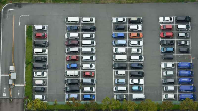 privatni parking kod aerodroma 