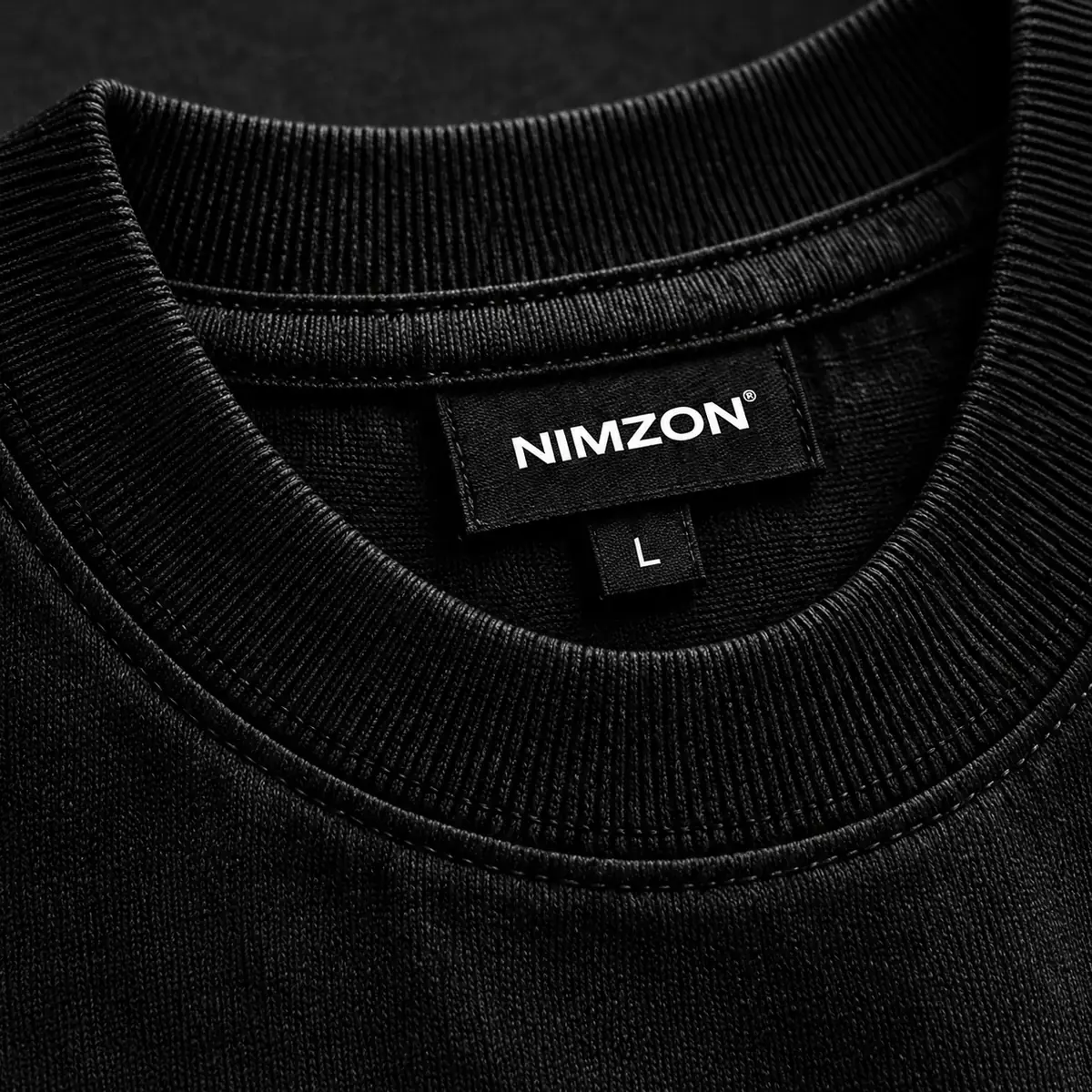 Усиленная горловина футболки NIMZON