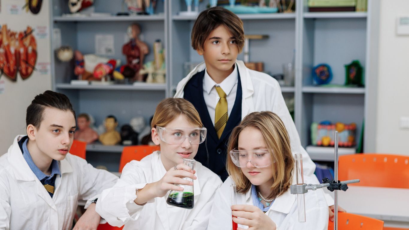 STEAM образование в Russian International School