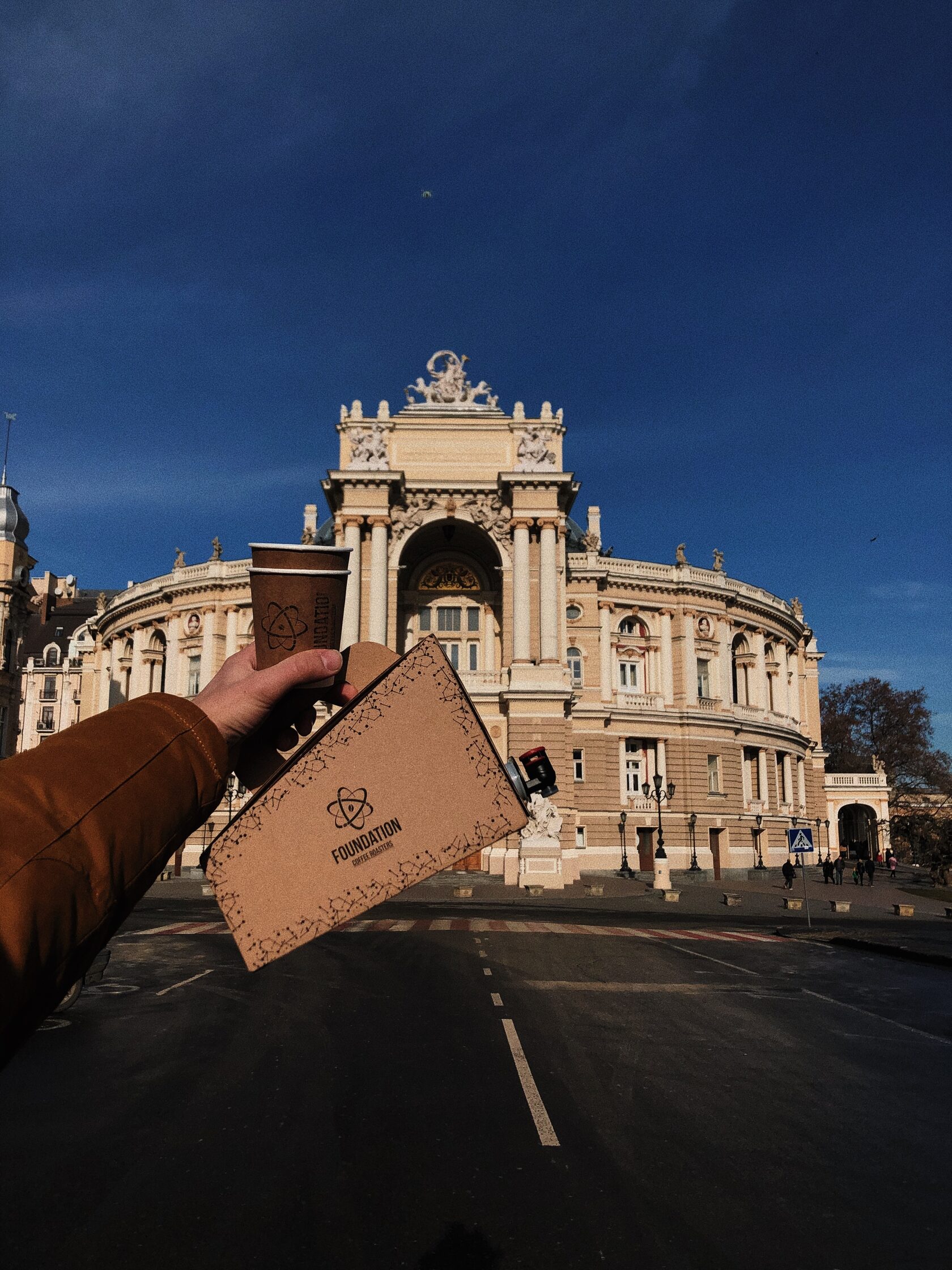 Foundation coffee roasters — Про компанію