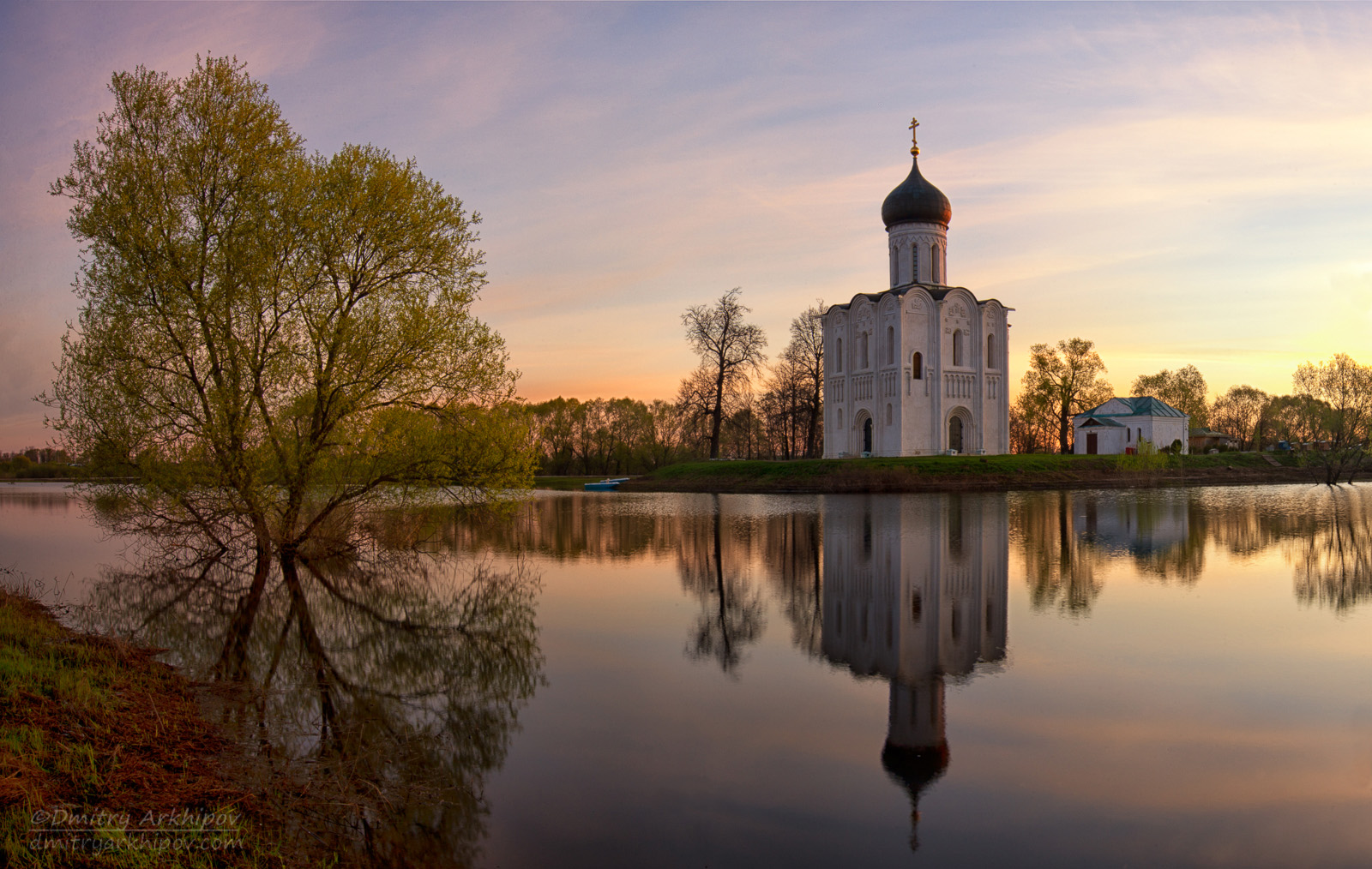 Церковь Покрова Фото