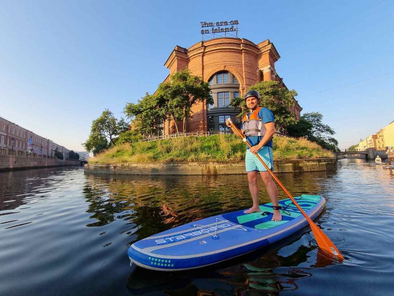 Прогулка на SUP у Новой Голландии и Никольского собора в СПб | BEAVERS SPb