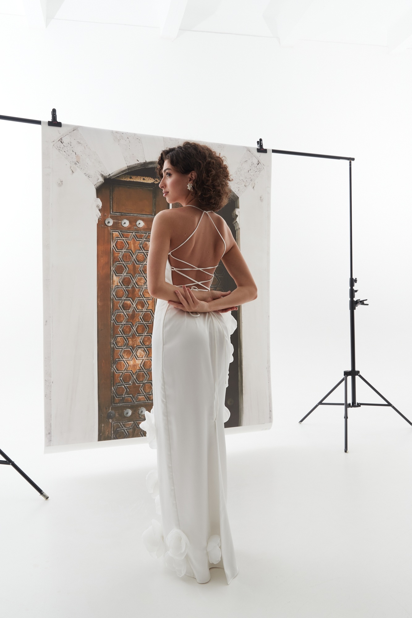 платье свадебное с открытой спиной