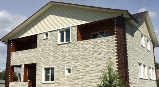 обшивка фасада после нанесения ППУ