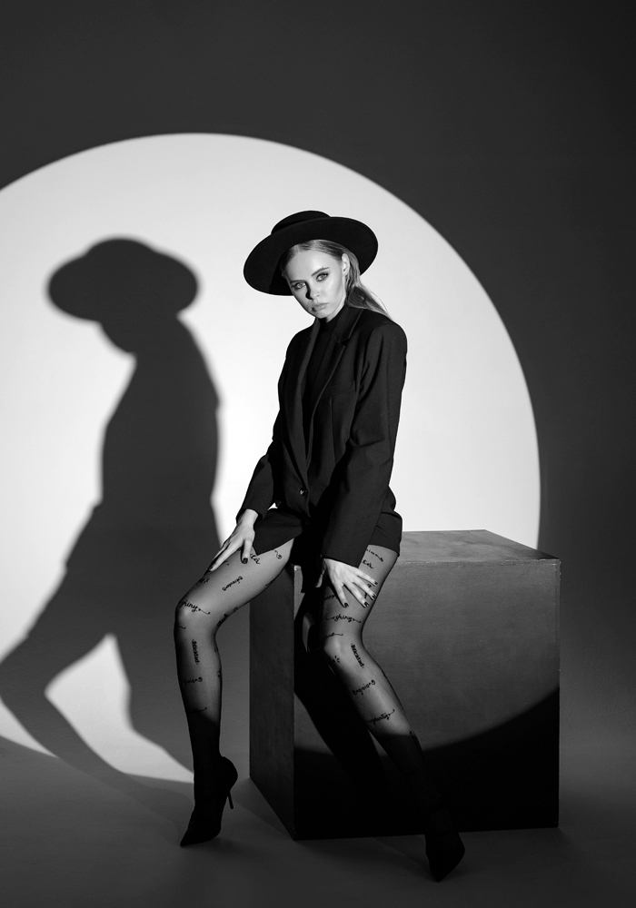 The story of blazer. Съемка проекта byRUNWAY. Фотограф: Елена Волкова, стиль и идея: Вероника Комарова, модель: Мария Кузина. www.byrunway.ru