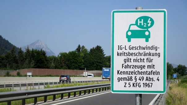 IG-L exemption sign for electric cars on Austrian highways