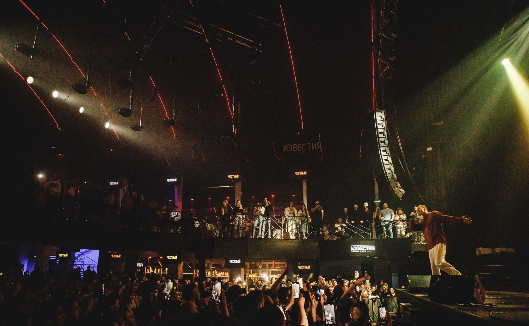 известия холл пожар. известия холл пожар. известия холл здание. лучшие клубы москвы. Dabro известия hall.