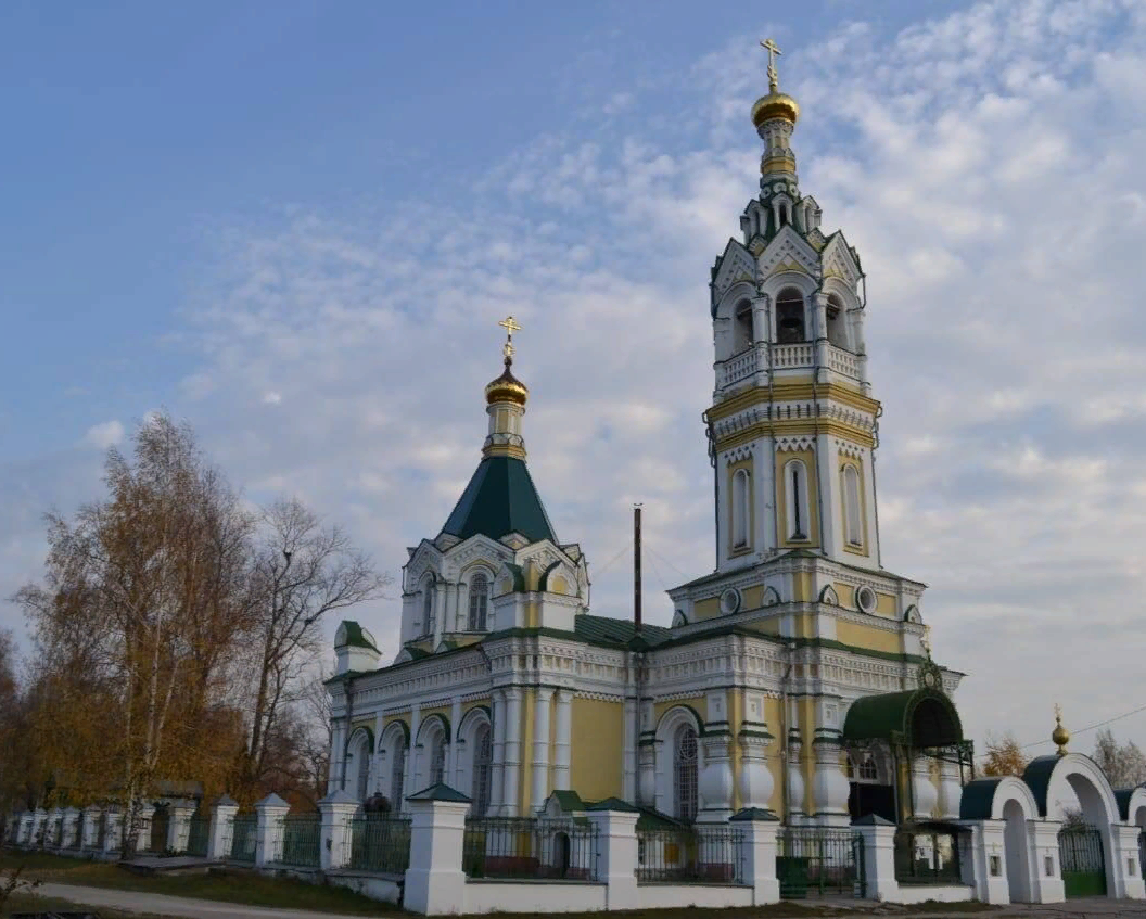 Георгиевский храм телефон. Георгиевская Церковь Цюрупы. Георгиевский храм с. Ванилово. Посёлок им Цюрупы Московская область. Поселок им Цюрупы Воскресенский район.