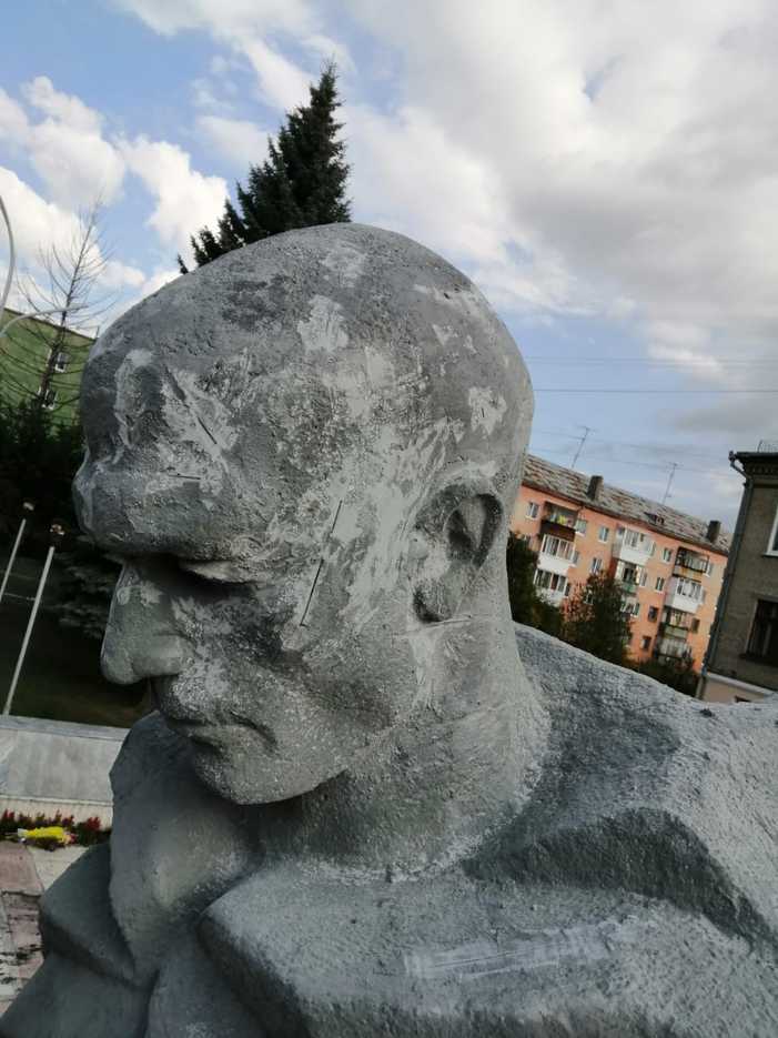 Ремонтно-восстановительные работы скульптуры Неизвестному Солдату. г. Полевской
