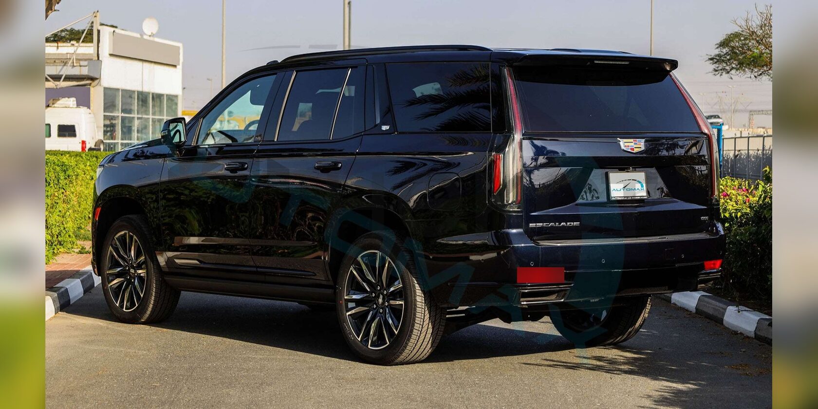 Фото CADILLAC ESCALADE № 2