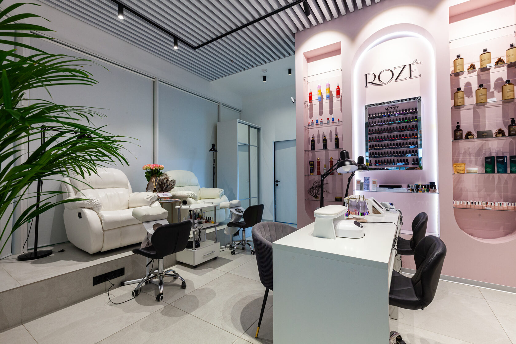 Салон красоты ROZE beauty studio