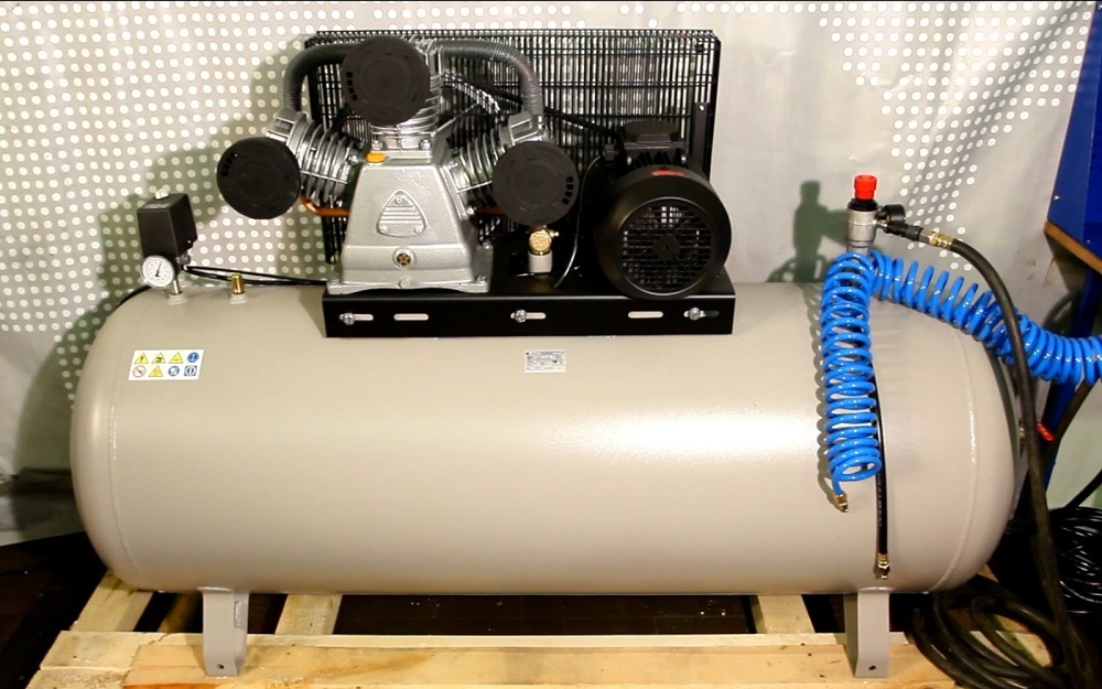 компрессор на 220в для гаража. компрессор для подкачки колес автомобильный. поршневой безмасляный компрессор senci. автомобильный компрессор 150psi 12v 120w. компрессор nordberg nce 50/280.