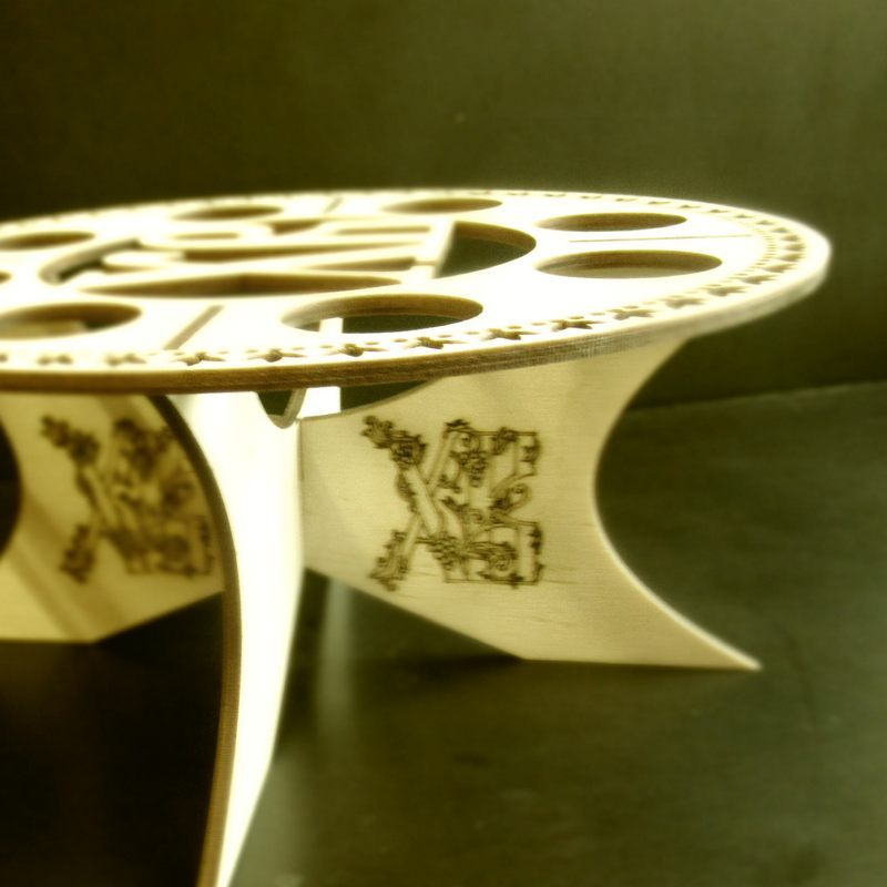 Подставка под яйца 8 штук из фанеры