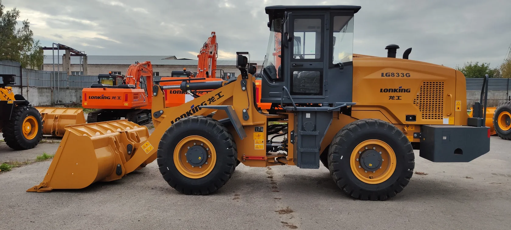 Фронтальный погрузчик LONKING LG 833G