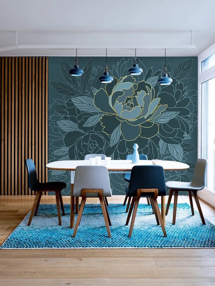 Тёмные обои с пионами в интерьере, ширина 3 метра