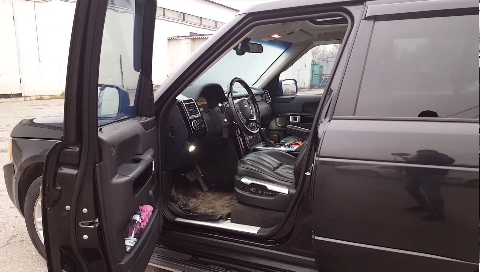 range rover vogue замена динамиков колонок
