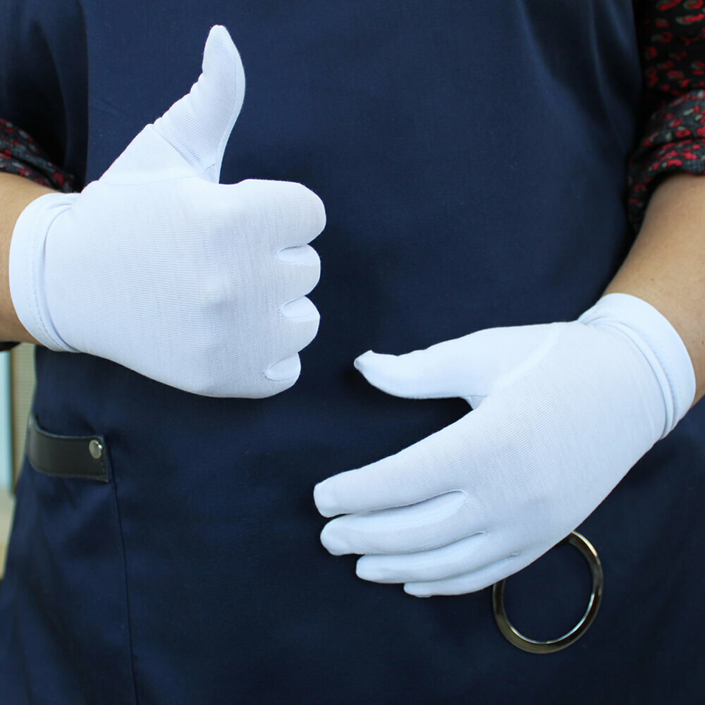 Белые тканевые перчатки для официантов