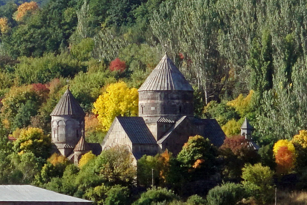 Монастырь Кечарис в Армении