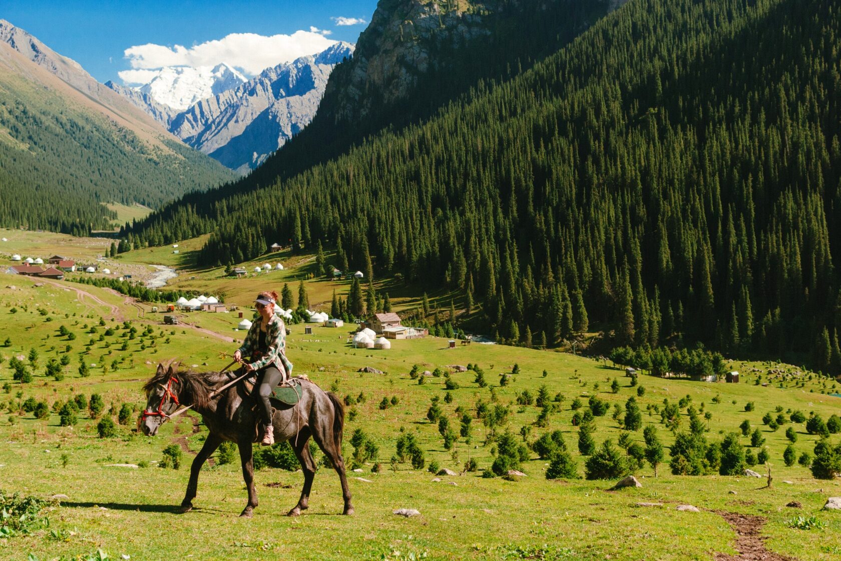 Horseback Tours in Kyrgyzstan: explore the mountains from the saddle