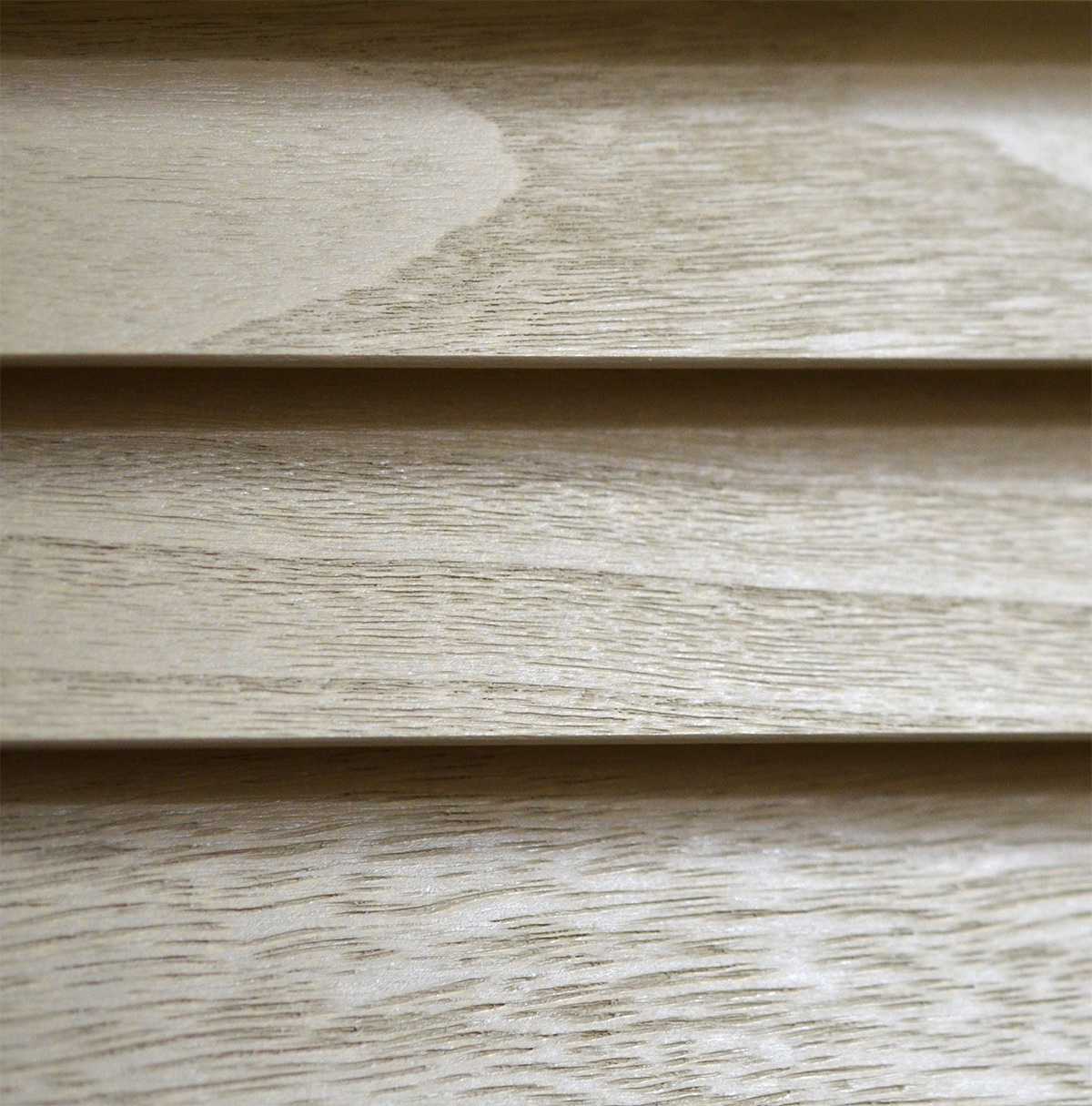 пример жалюзи из эвкалипта приближенно, цвет светло-коричневый