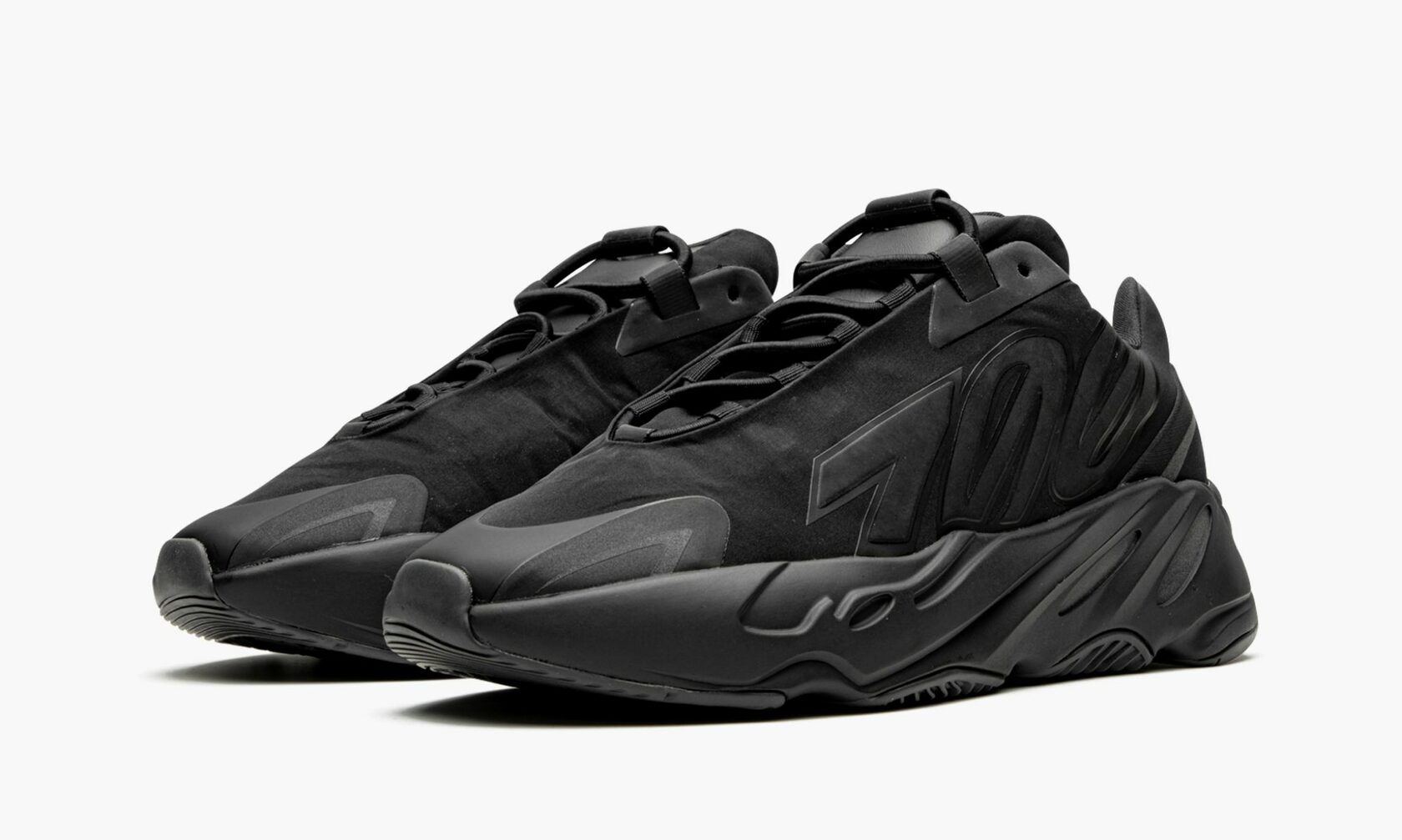 Yeezy 700 sale black reflective