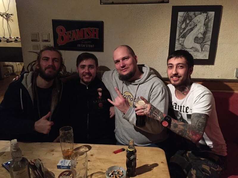 Andrey Kolbasin having dinner with fellow artists during his Milan convention trip 620