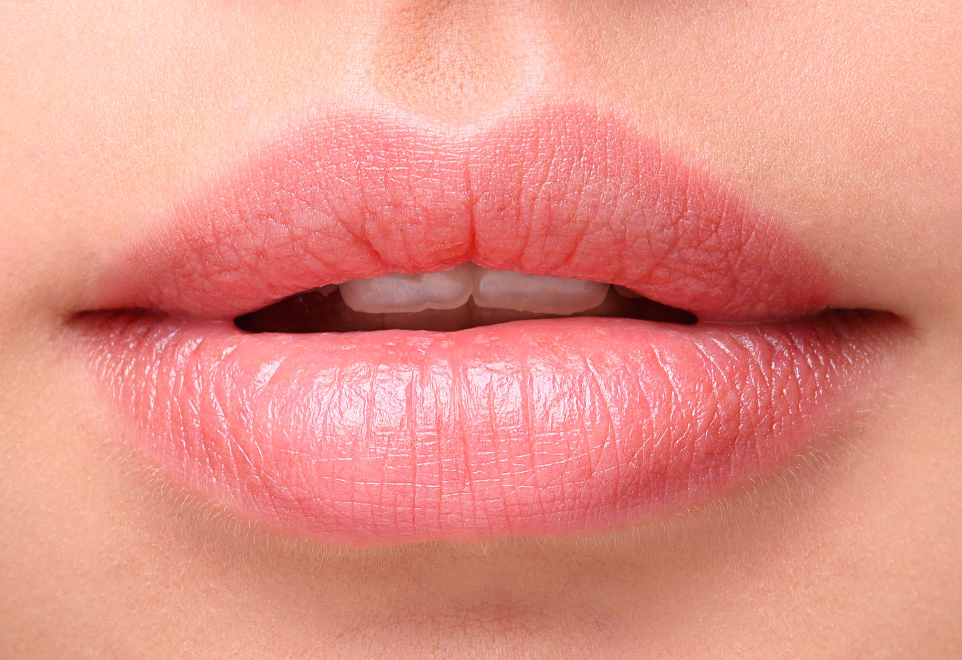 Гимнастика для губ, которая увеличит их объем: всего 10 минут в день!