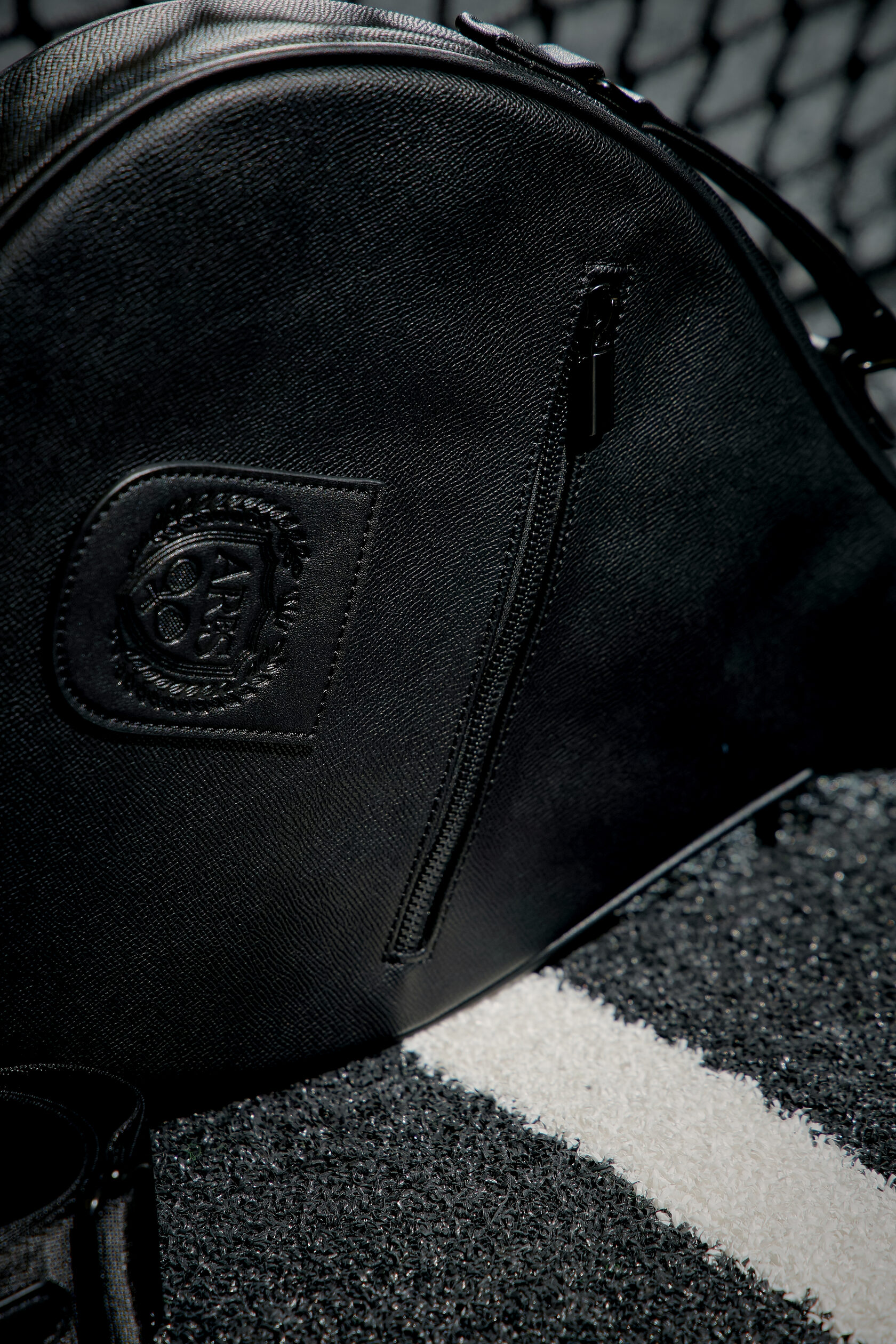 Черная сумка ARES Court Bag Noir для ракетки падел