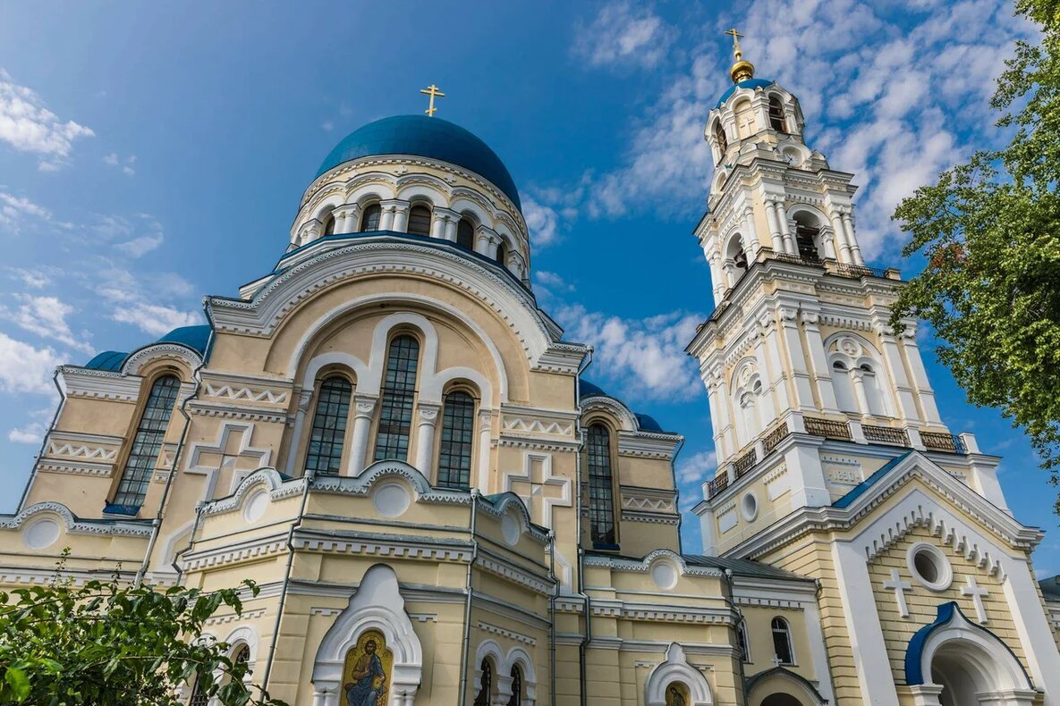 Успенская Тихонова Пустынь<br />