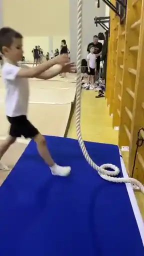 Тренировка в зале, ролик 3