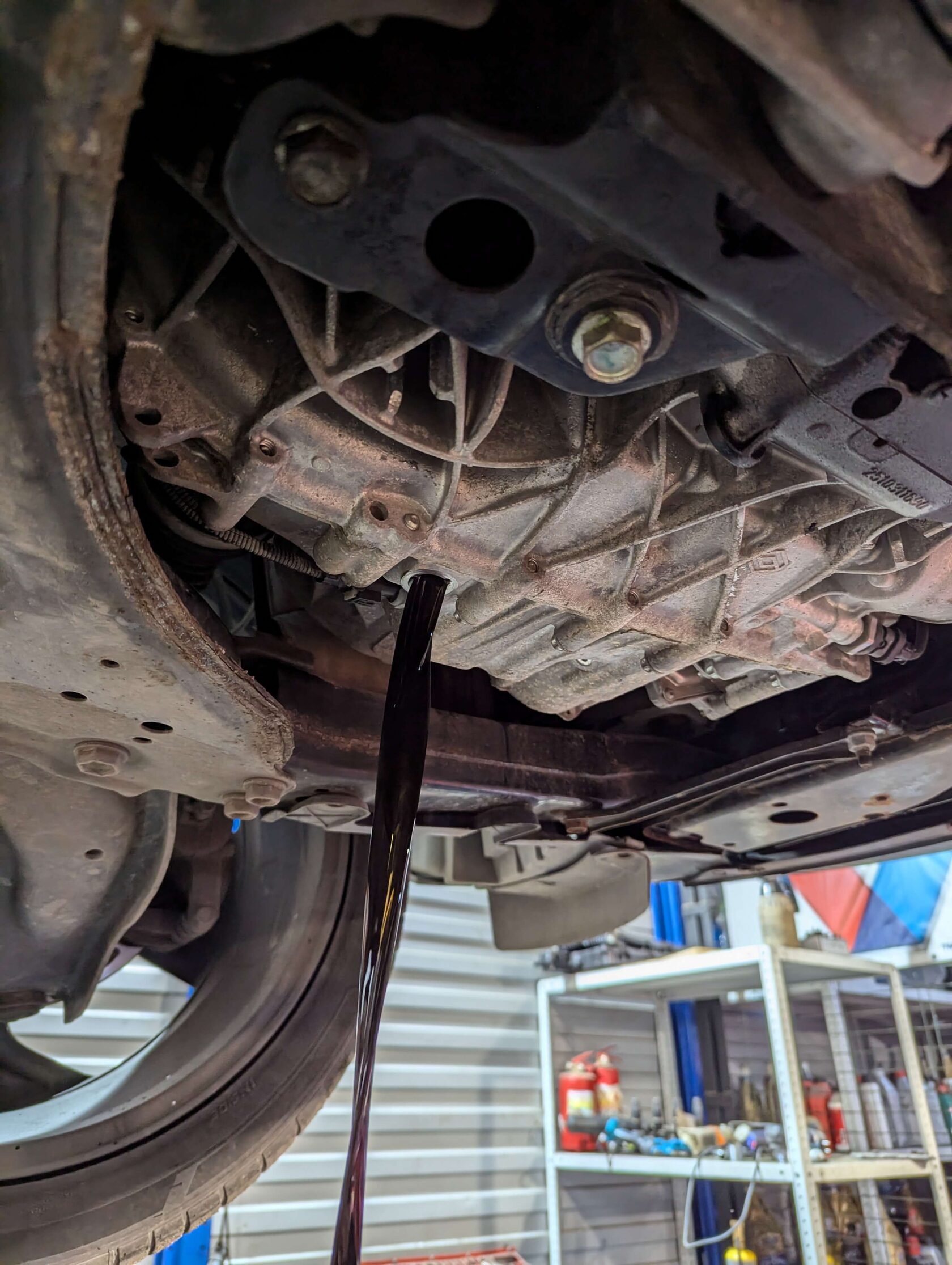 Слив старого масла DW5