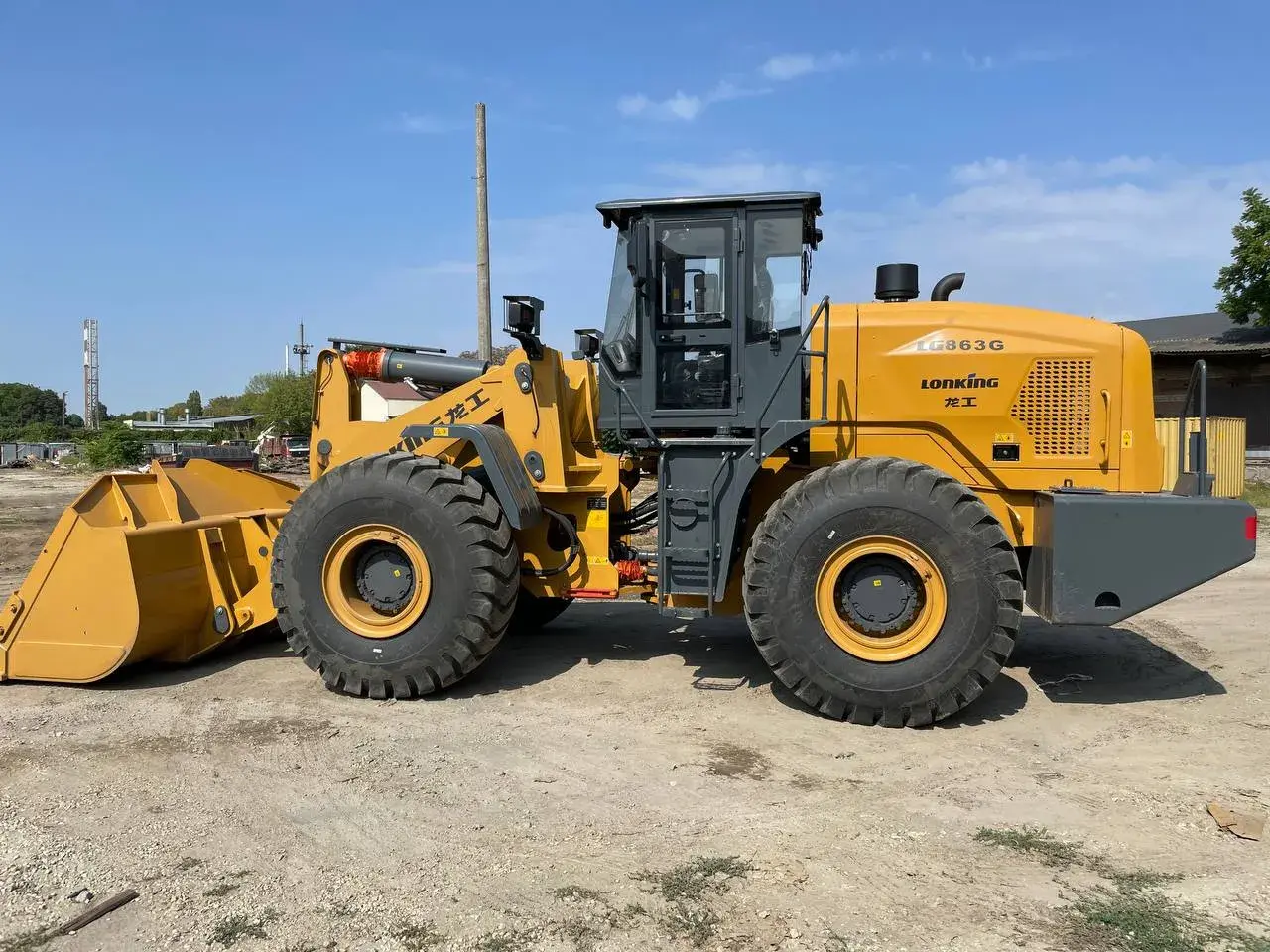 Фронтальный погрузчик LONKING LG 863G