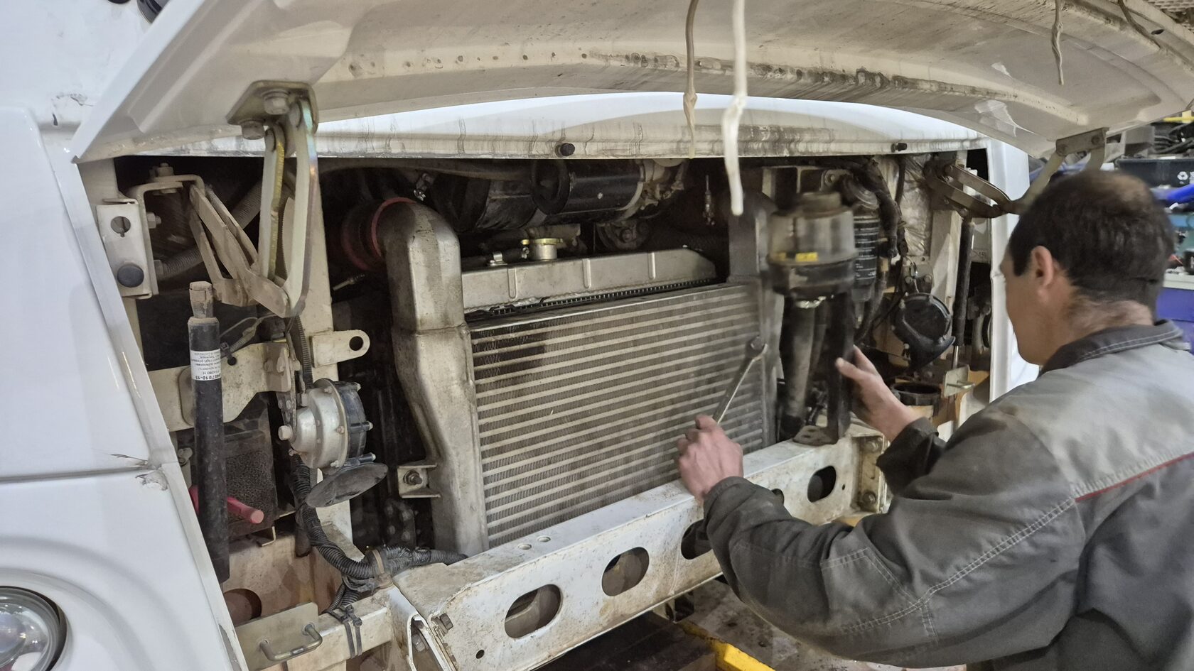 Замена ролика натяжителя ПАЗ