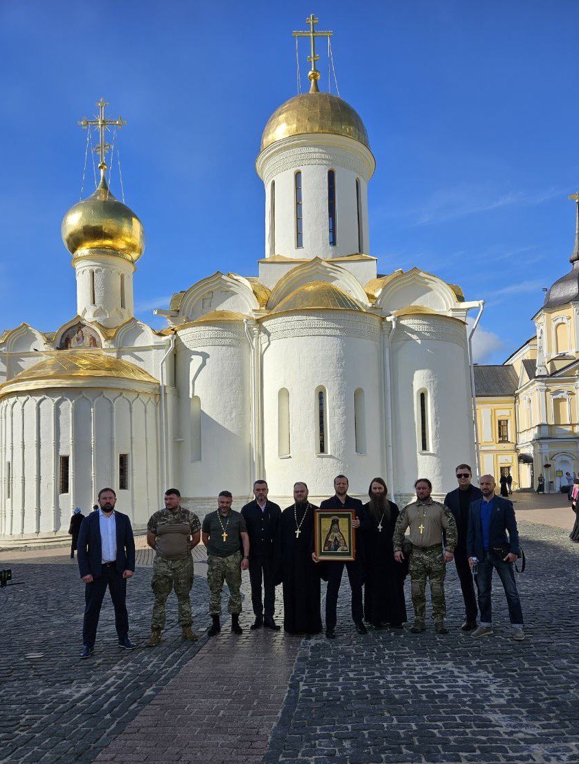 Икона с мощами равноапостольного Николая Японского посетила Луганскую и ...