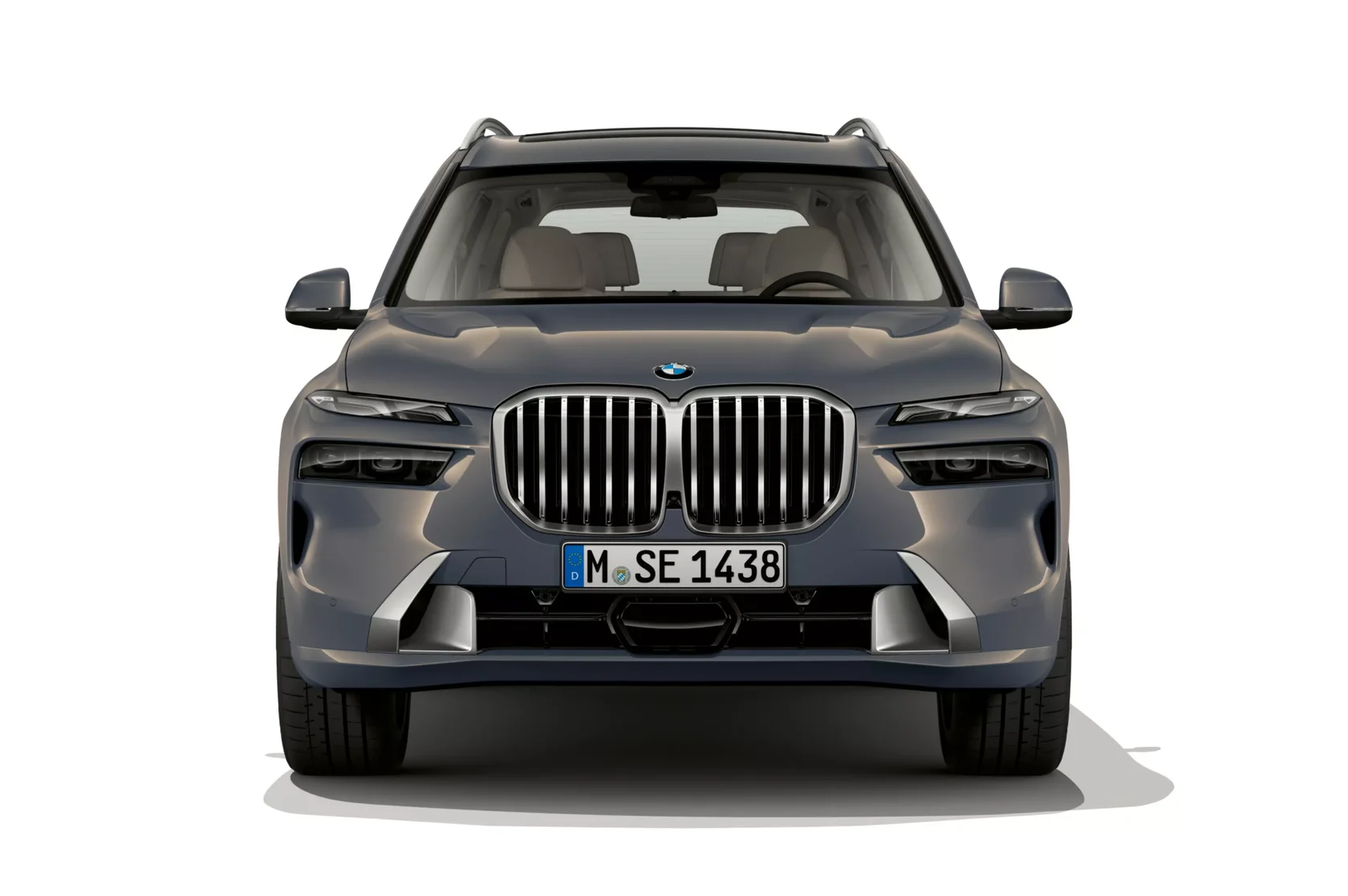 BMW X7: решётка радиатора и разделённая оптика