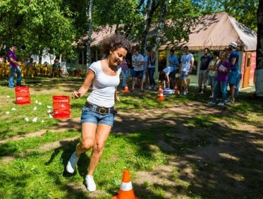 Заказать спортивный корпоратив для сети магазинов детской одежды