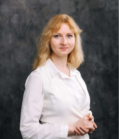 Алёна Белоусова