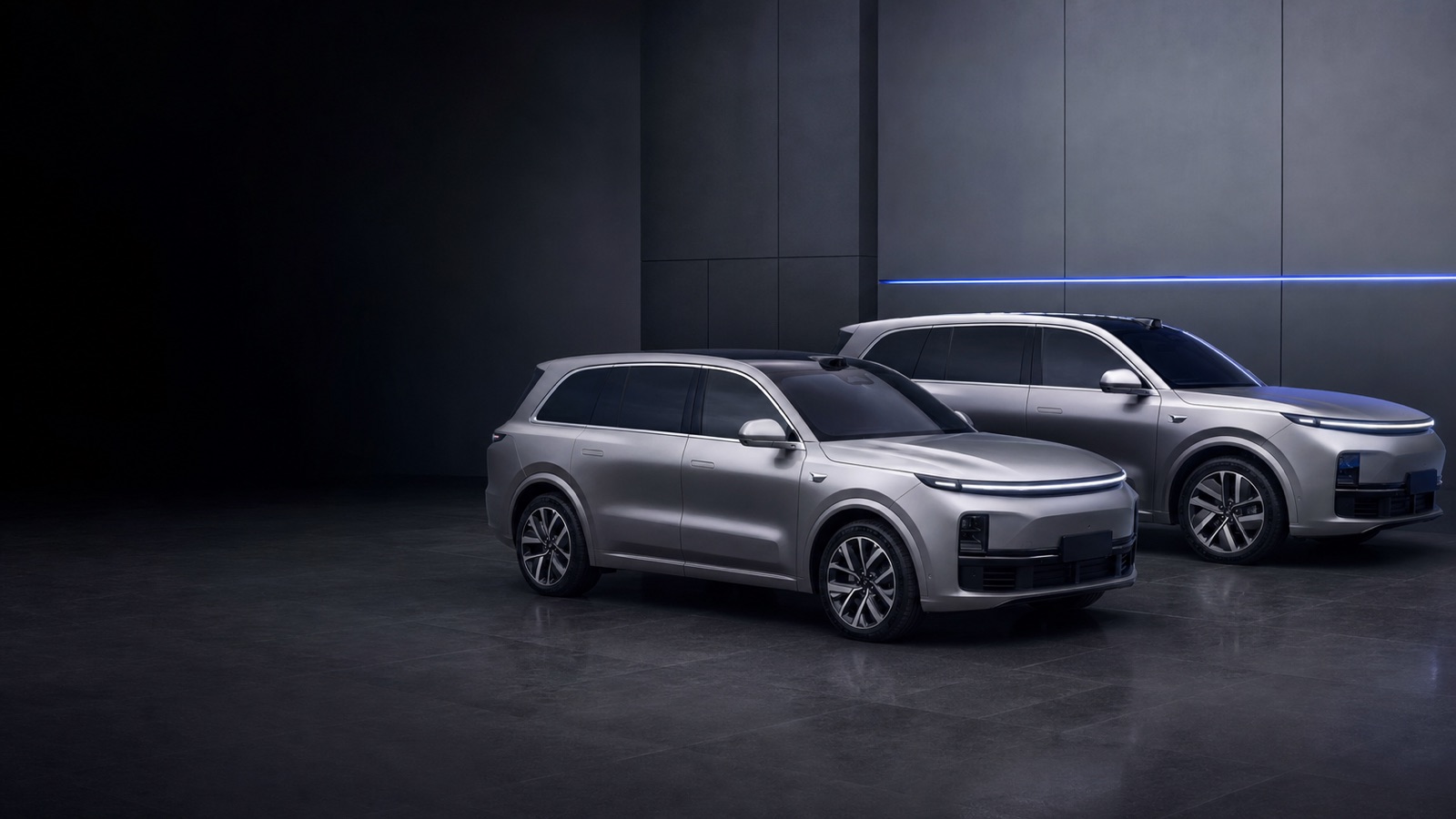 Два премиальных семейных SUV — редакционная обложка сравнения Li L8 и Li L9 2026