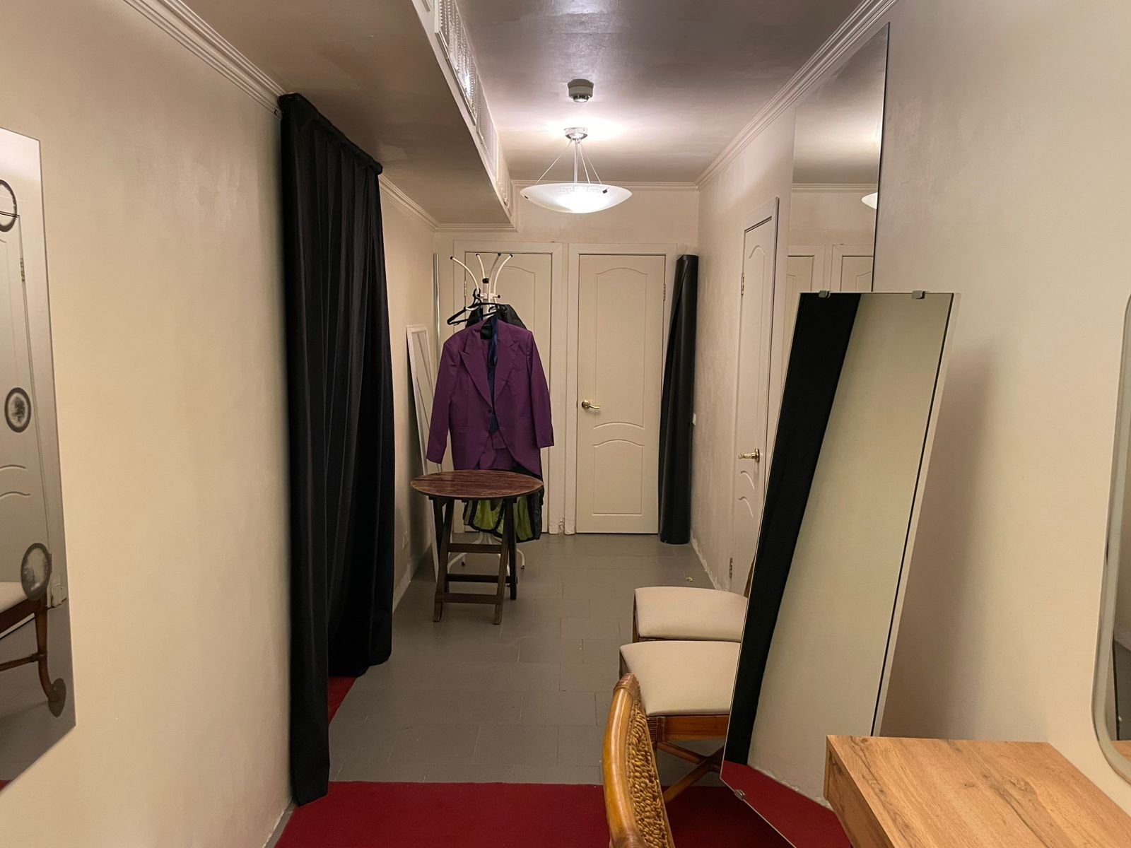 Брюсов-холл — вечер